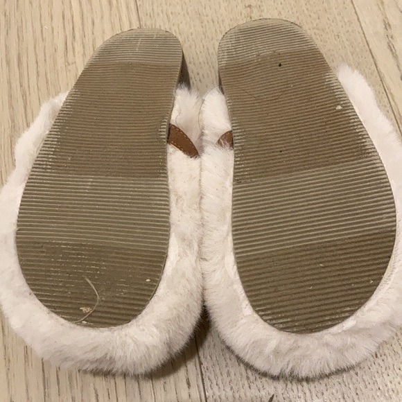 Shoes - Picture 2 of 3